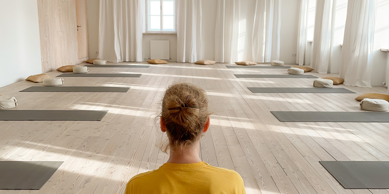 Aufbauende Yoga Praxis Aufbauende Yoga Praxis